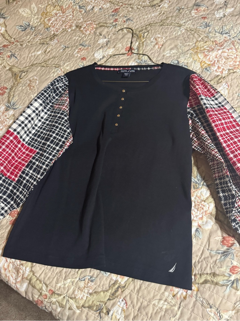 Nautica Black Top with Red & White Houndstooth Sleeves